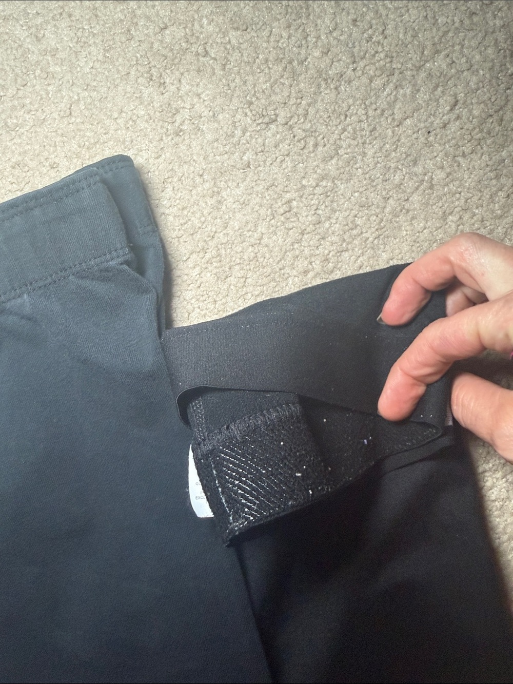 Nike Black Leggings, Gray Joggers & White Shorts Set (lot of 4) - Picture 2 of 11